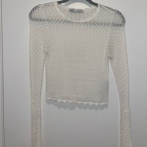 Zara flared sleeve knit top size Medium